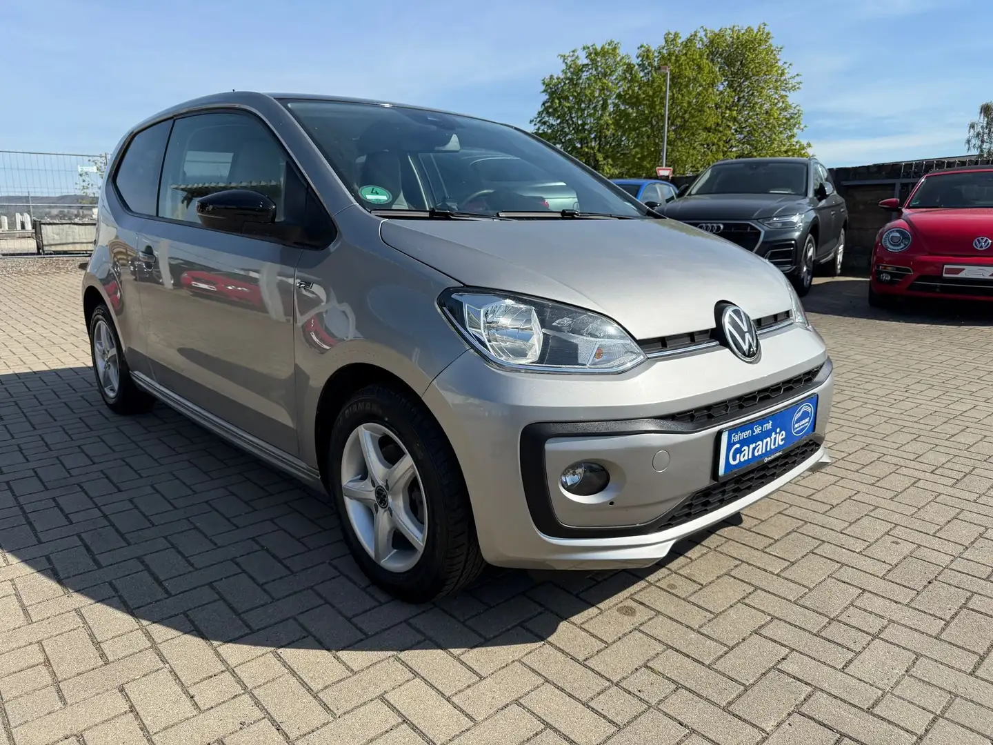 Volkswagen up! *R-LINE PAKET/RÜCKFAHRKAMERA/SHZ* Grigio - 2