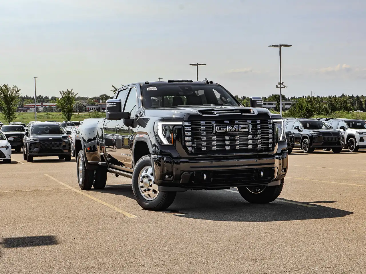 GMC Sierra 3500HD photo GMC Sierra 3500HD