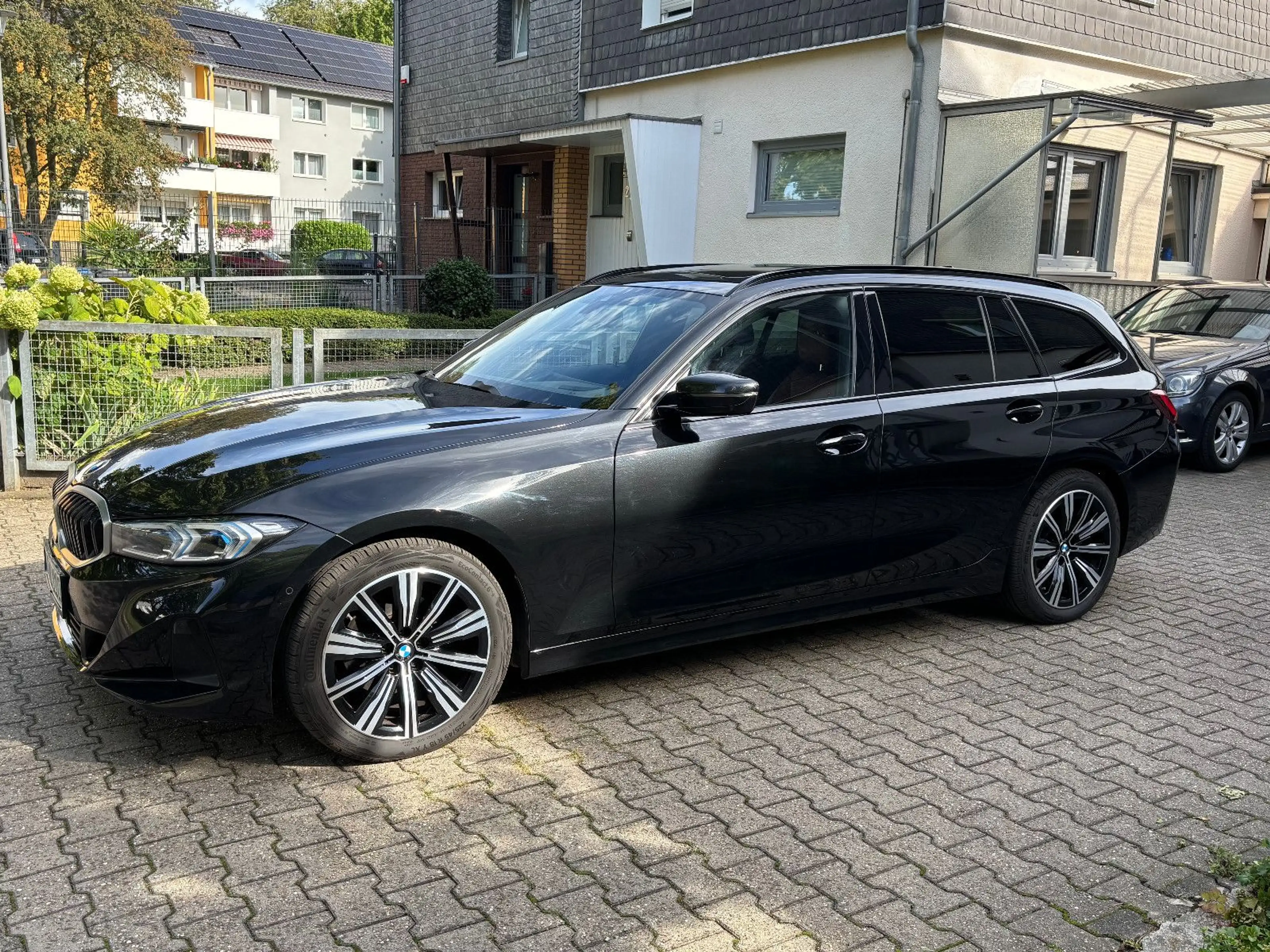 BMW 320 d Touring Sport TopAusstattung Pano Standhzg — photo 6