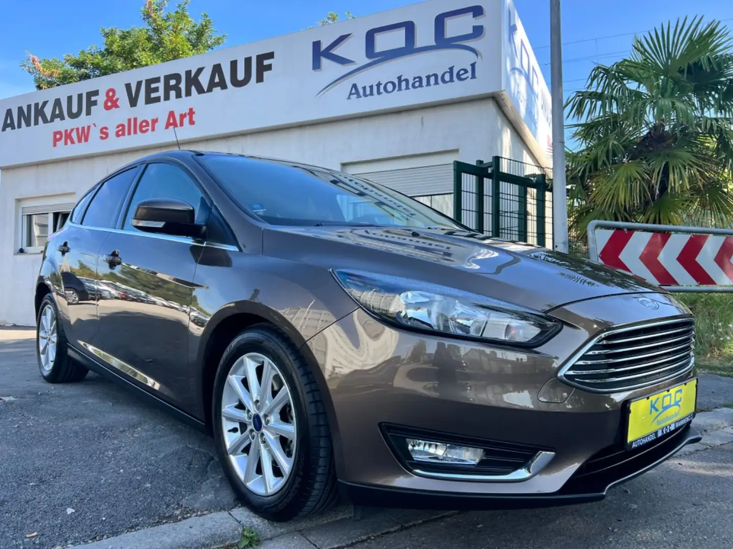 Ford Focus Lim. Titanium / 1. Hand Braun - 1