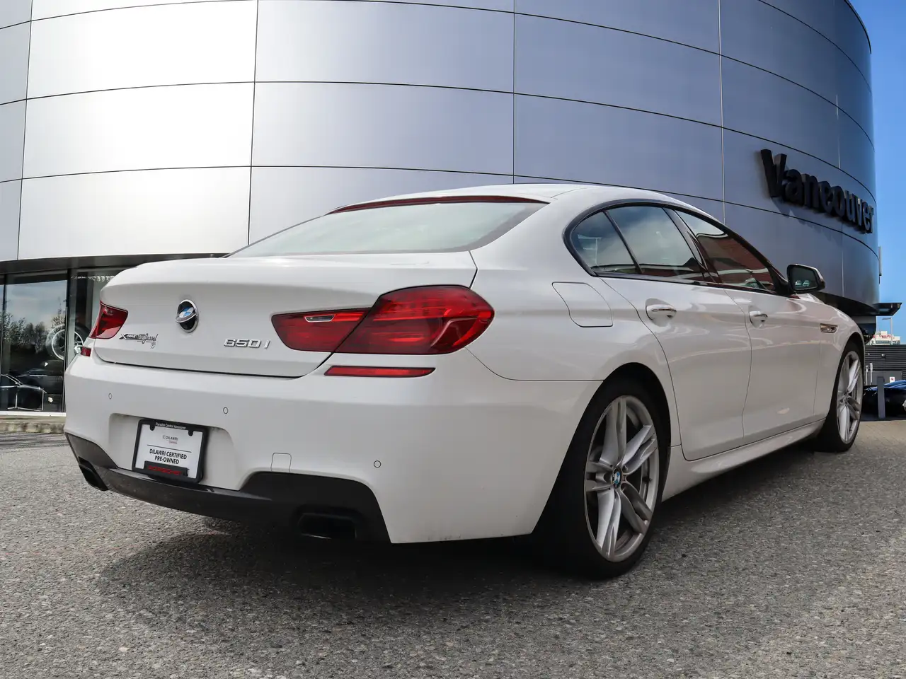BMW 6 Series снимка BMW 6 Series