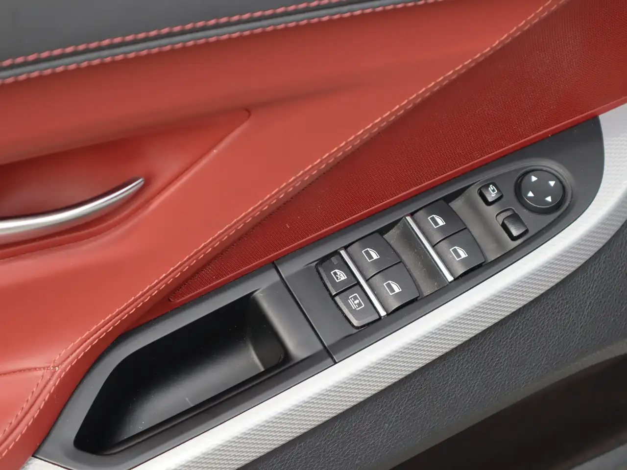BMW 6 Series снимка BMW 6 Series