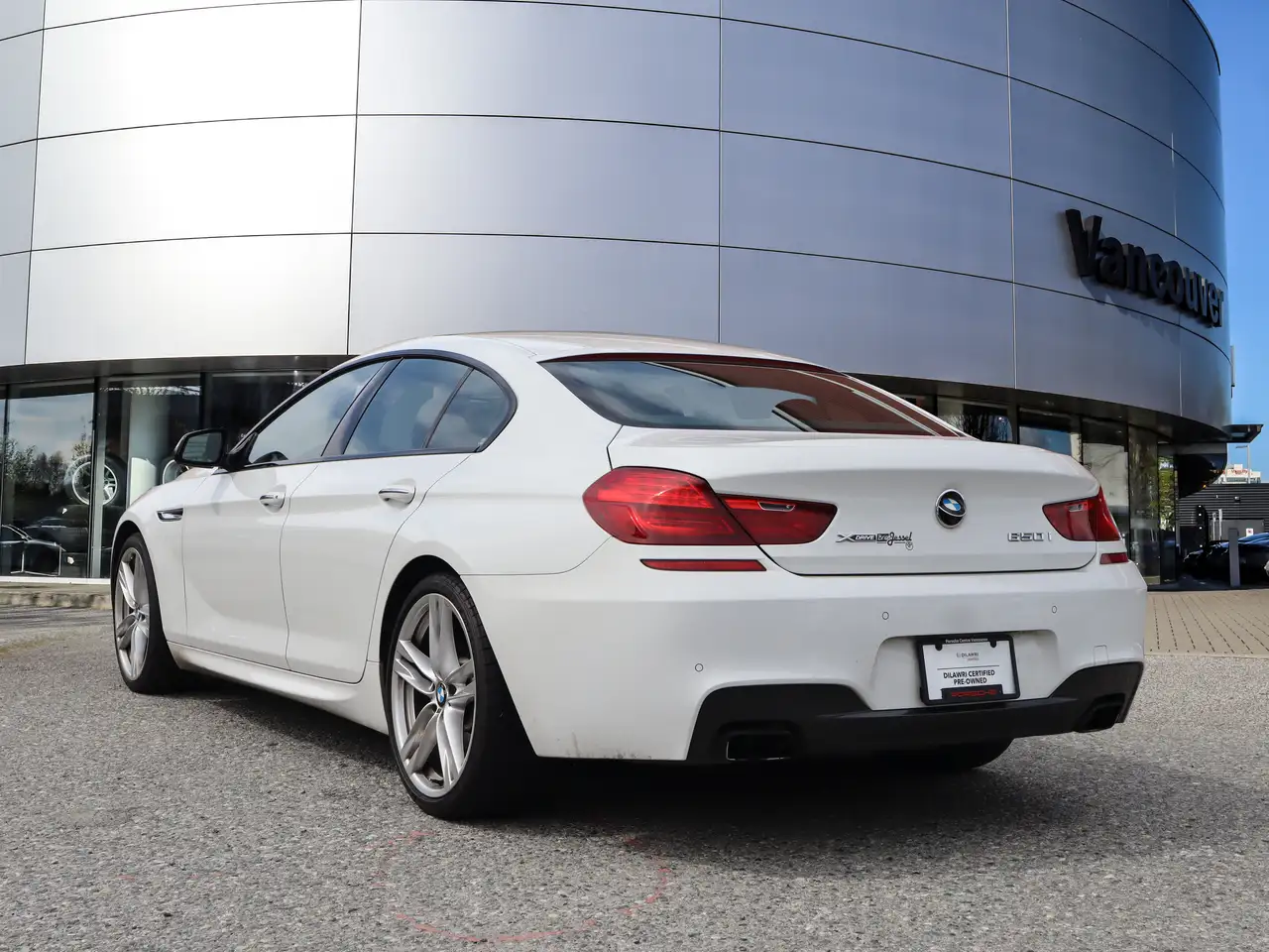 BMW 6 Series снимка BMW 6 Series