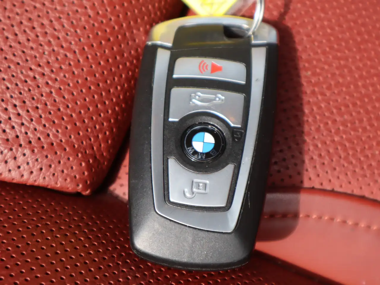 BMW 6 Series снимка BMW 6 Series