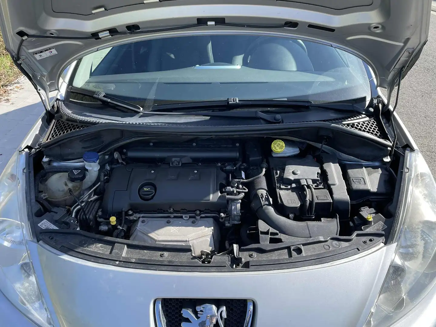 Peugeot 207 207 1.4i Active Zilver - 2