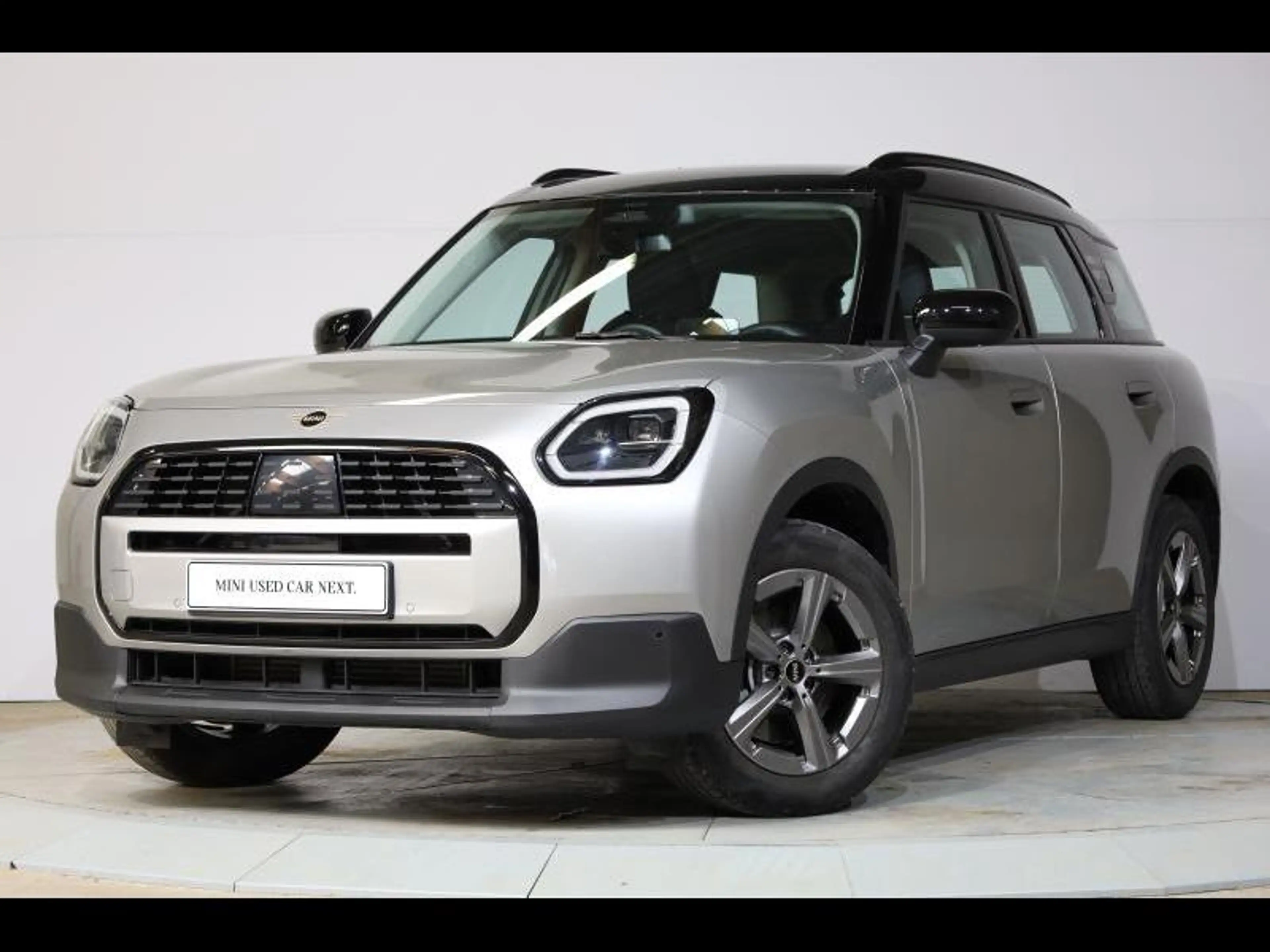 MINI Countryman C — photo 2