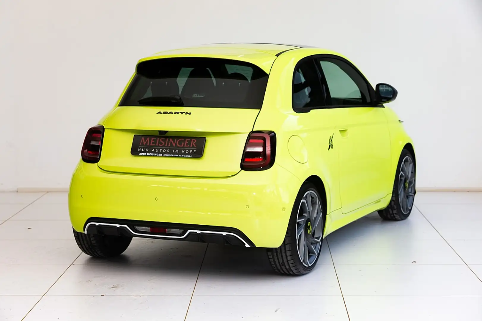 Abarth 500e Scorpionissima Grün - 2