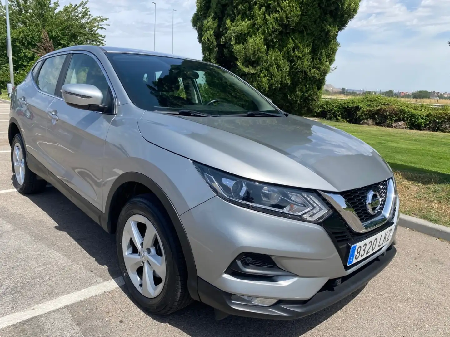 Nissan Qashqai 1.5dCi N-Tec 4x2 85kW Grijs - 1