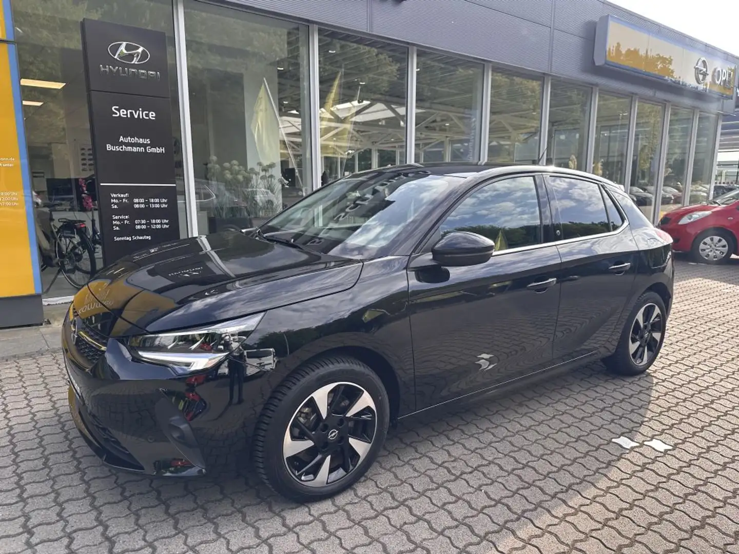 Opel Corsa-e Elegance +SOH 91%+ KEYLESS+SITZHEIZUNG+ Noir - 1