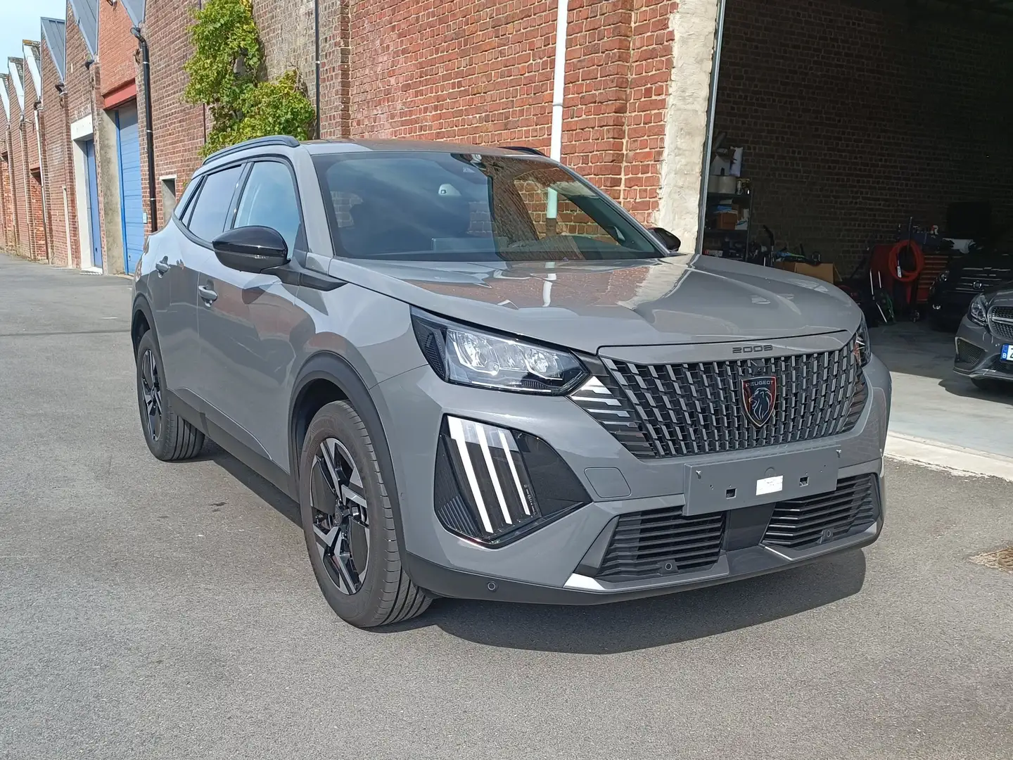 Peugeot 2008 2008 PureTech 100 Allure Gris - 2