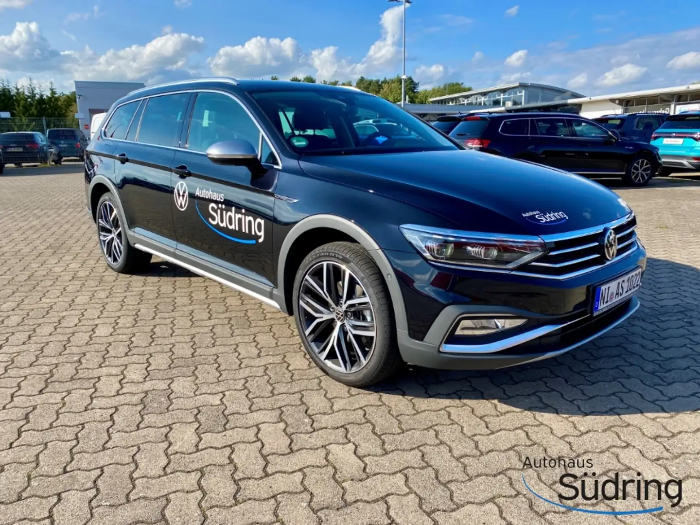Volkswagen Passat Variant 2,0 TDI Alltrack 4Motion DSG AHK Nero - 2