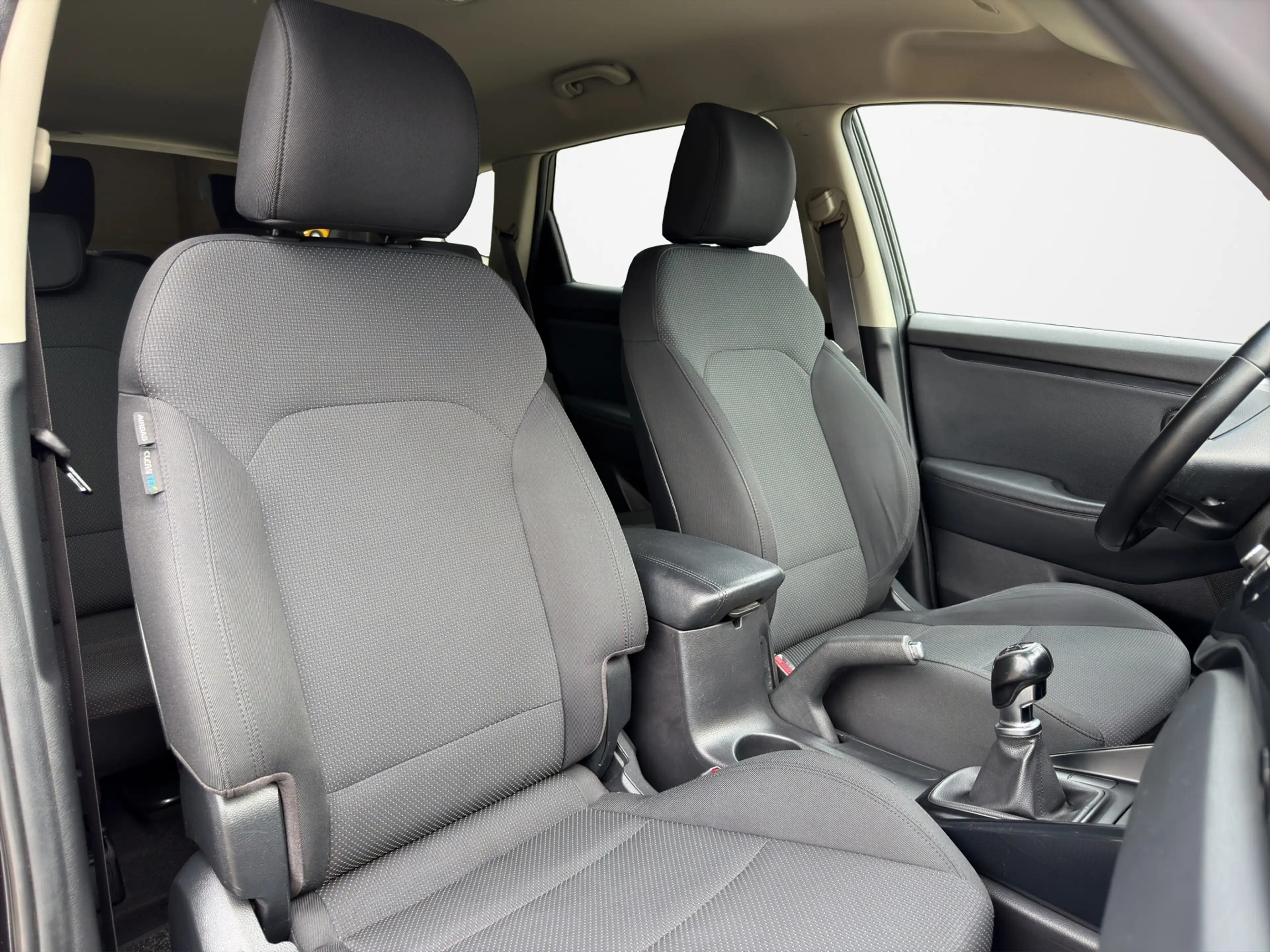 Kia Carens 1.6 GDi DynamicLine 7 Persoons|Achteruitrijcamera — photo 17