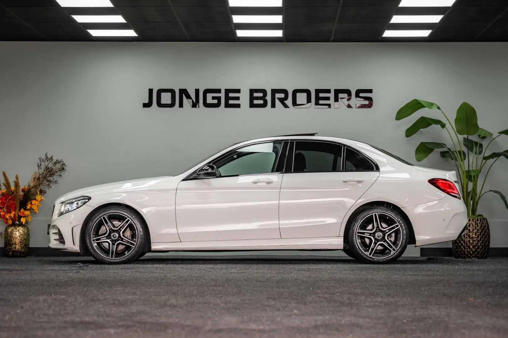 Mercedes-Benz C 180 Business Solution AMG | Panoramadak Wit - 2