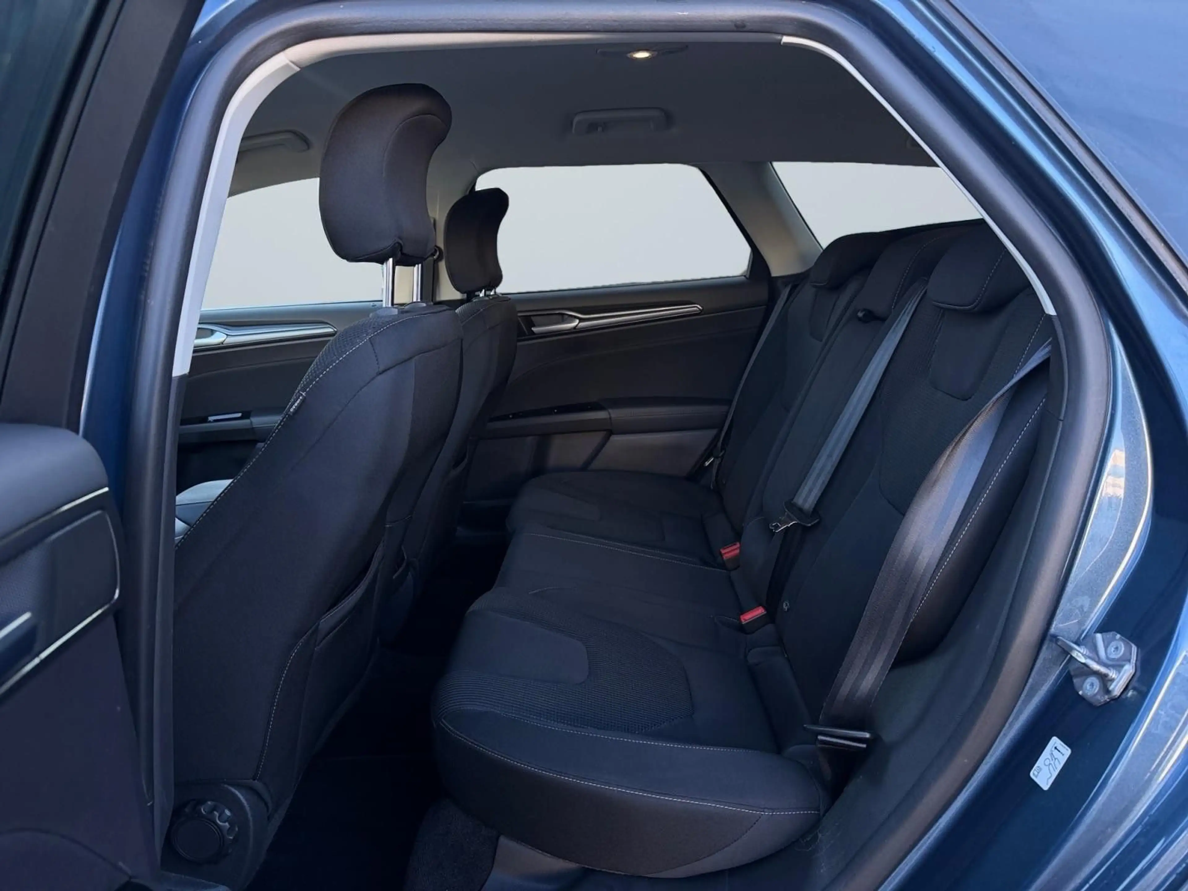 Ford Mondeo Turnier Titanium/AUTOMATIK/ACC/KAMERA/SHZ — photo 11