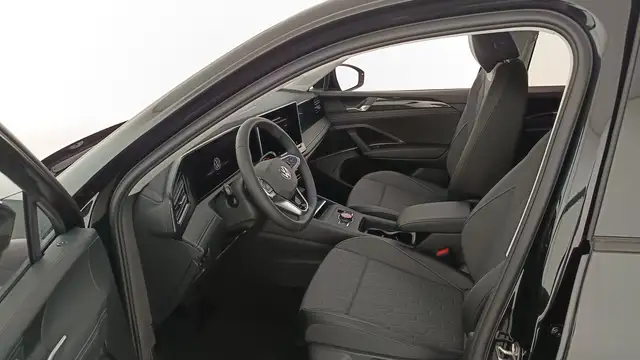 Volkswagen Tiguan view 9