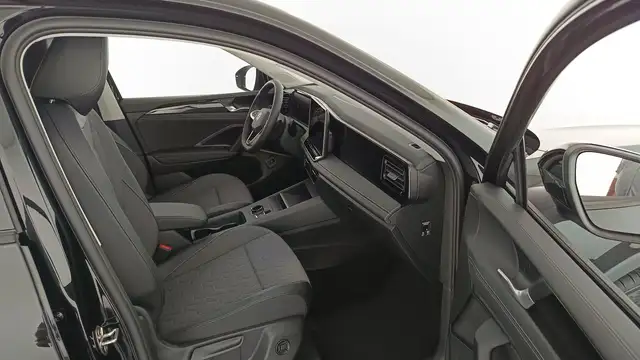 Volkswagen Tiguan view 10