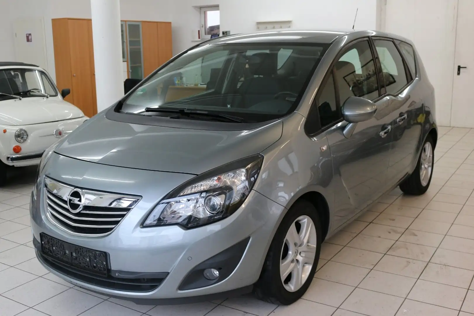 Opel Meriva B Innovation Silber - 2