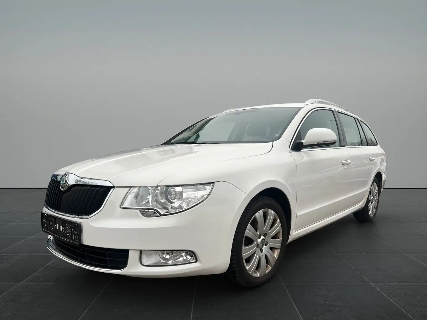 Skoda Superb 1.8 TSI DSG Combi Blanco - 1