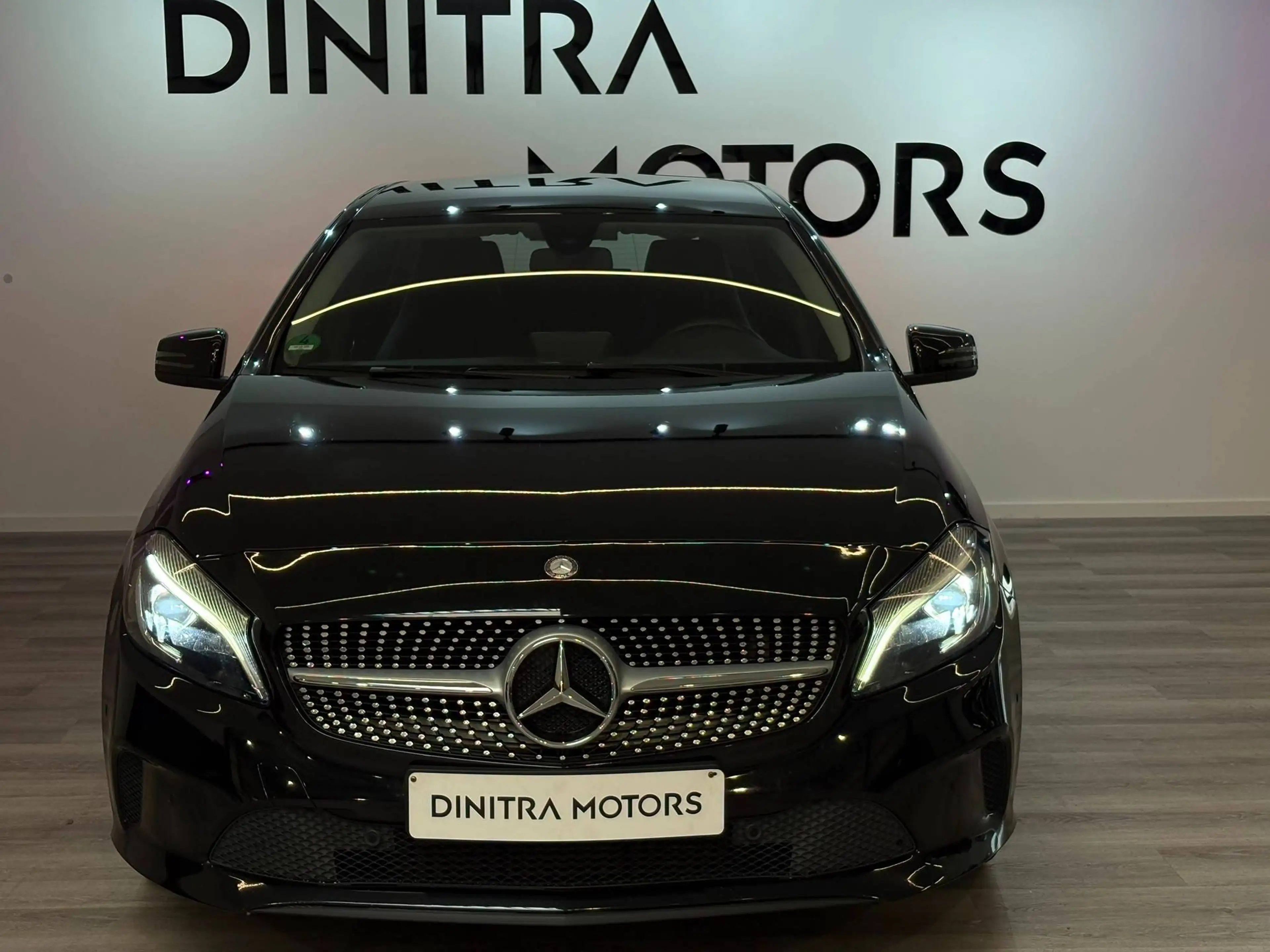 Mercedes-Benz A 180 - Navi/Cruise/Zetelverwarming/Camera — photo 2