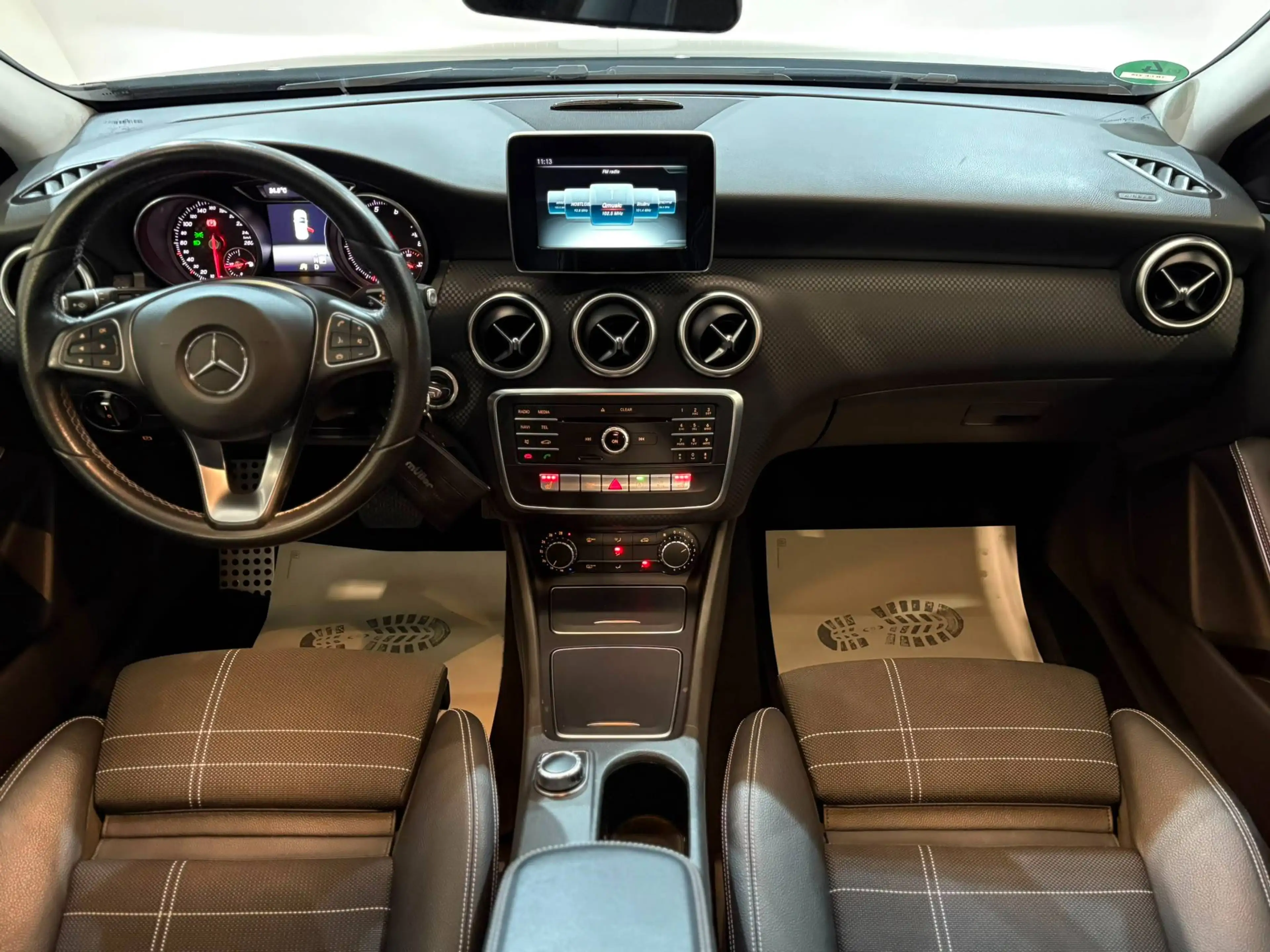 Mercedes-Benz A 180 - Navi/Cruise/Zetelverwarming/Camera — photo 9