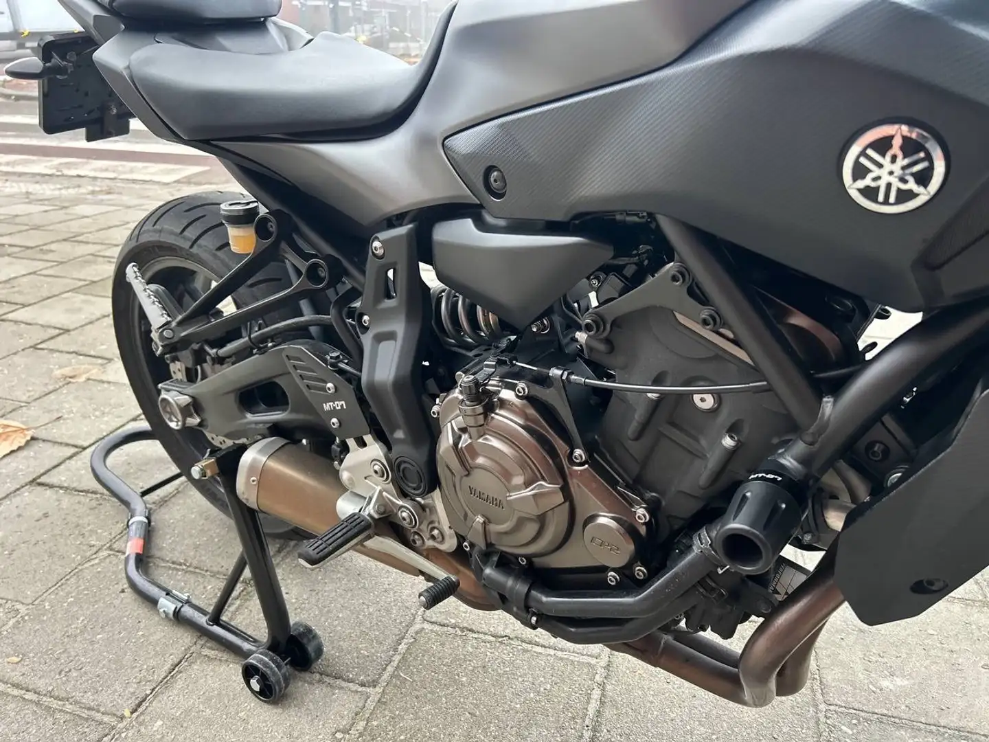 Yamaha MT-07 Grijs - 2