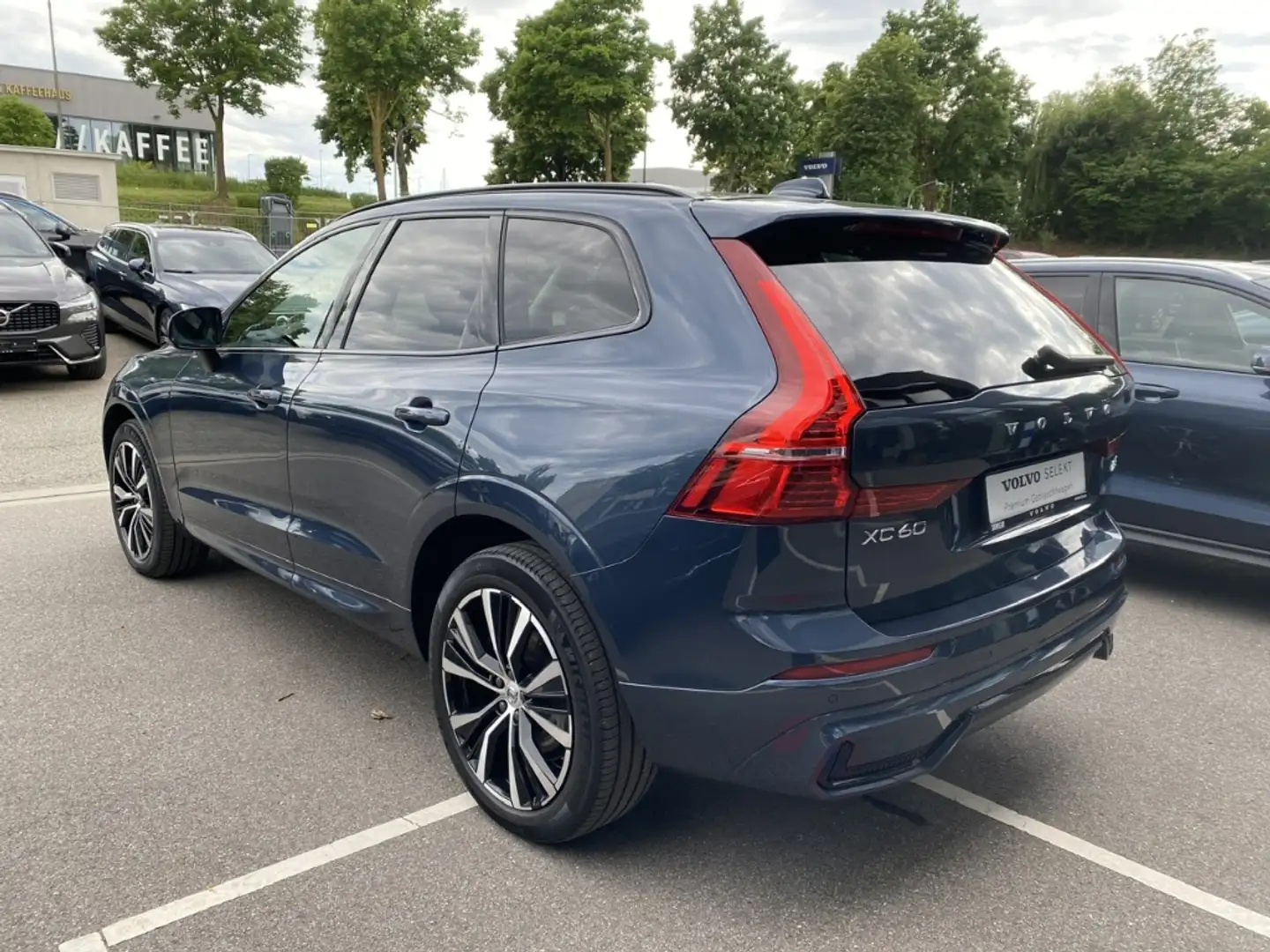Volvo XC60 Ultimate Dark AWD B5 Diesel EU6d HUD Digitales Coc Bleu - 2