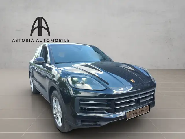 Porsche Cayenne view 2