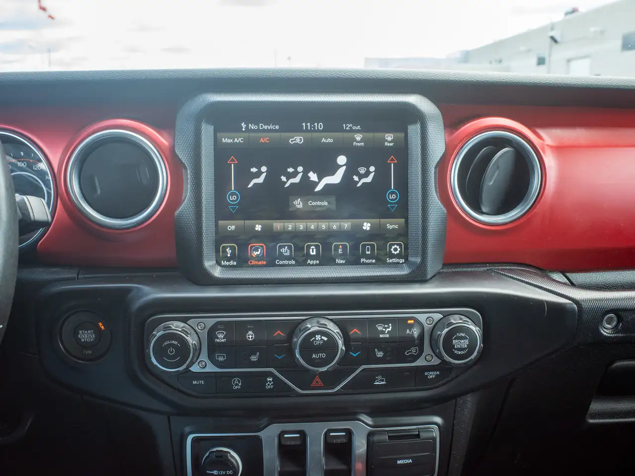 Jeep Wrangler снимка Jeep Wrangler