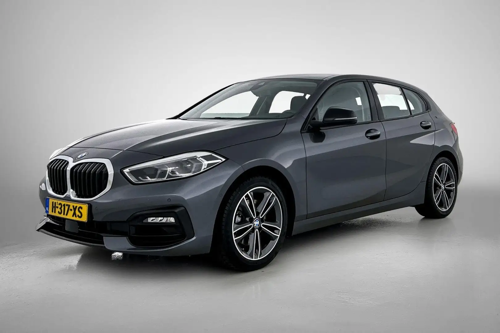 BMW 118 1-serie 118i Executive Edition Sport (STOELVERWARM Grijs - 1