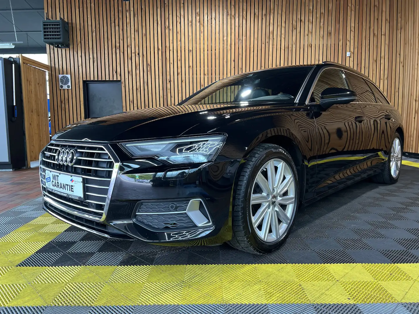 Audi A6 Avant qu.45 TDI *Navi*Virtual*Pano*Leder*AHK* Schwarz - 1