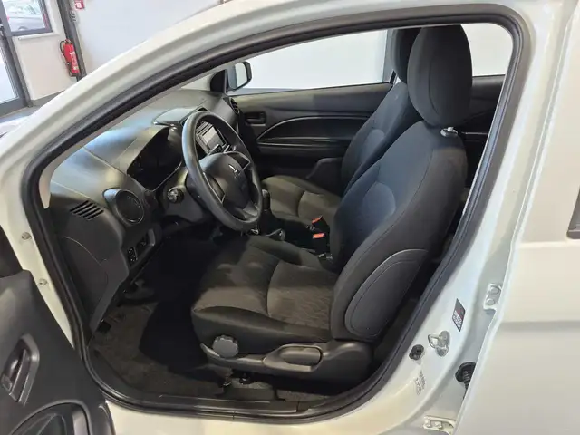 Mitsubishi Space Star view 8