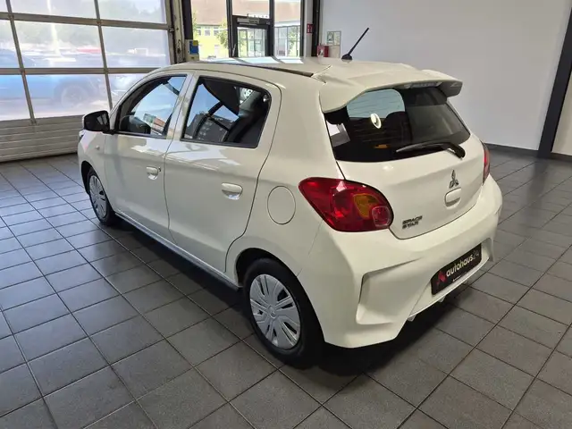 Mitsubishi Space Star view 4