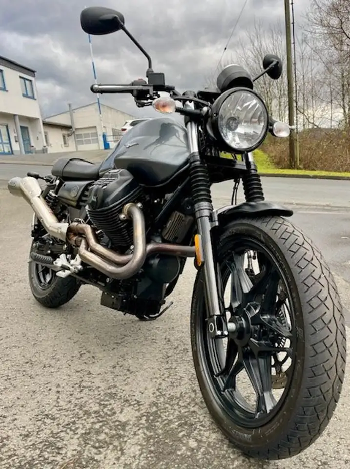 Moto Guzzi V 7