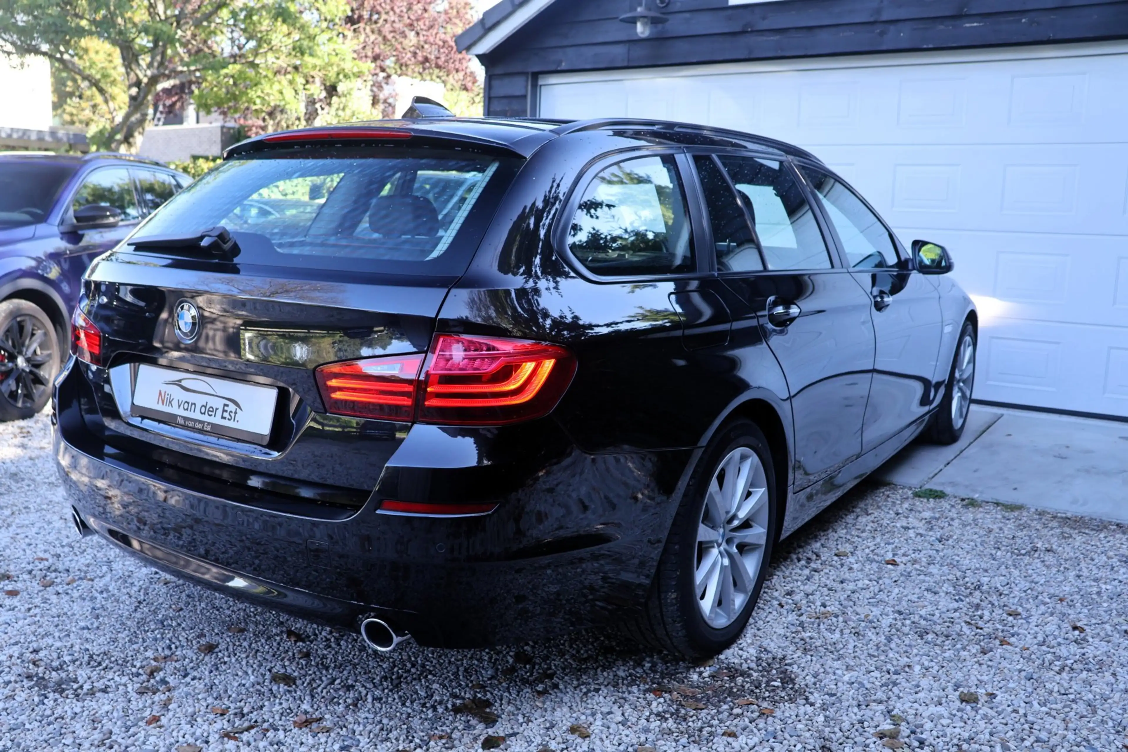 BMW 535 5-serie Touring 535xd High Executive-Pano-Stoelver — photo 7