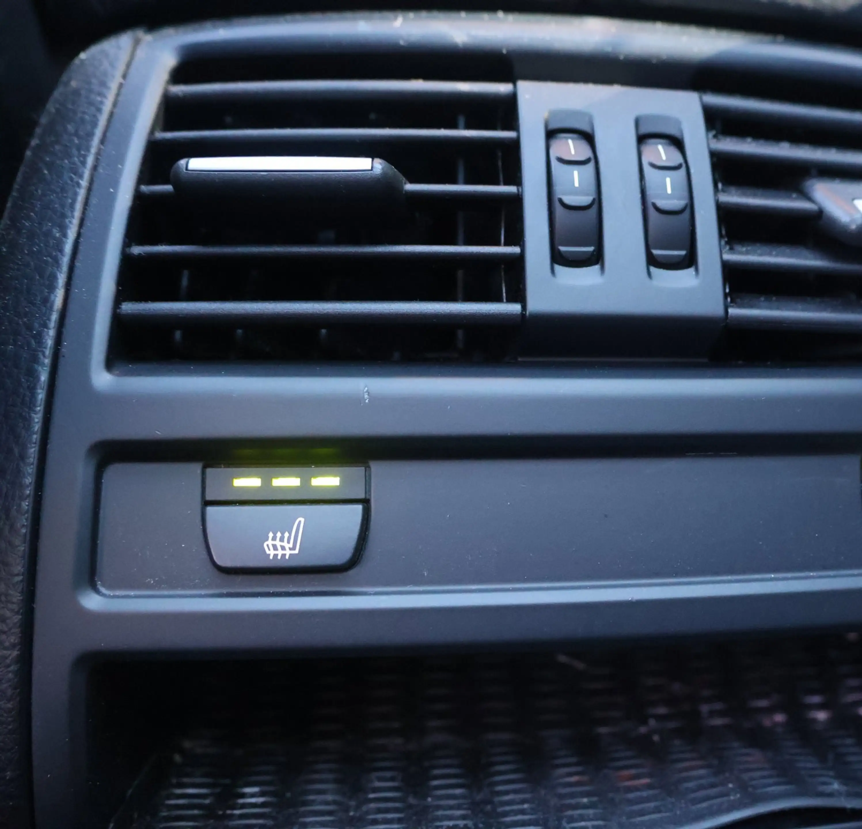 BMW 535 5-serie Touring 535xd High Executive-Pano-Stoelver — photo 25