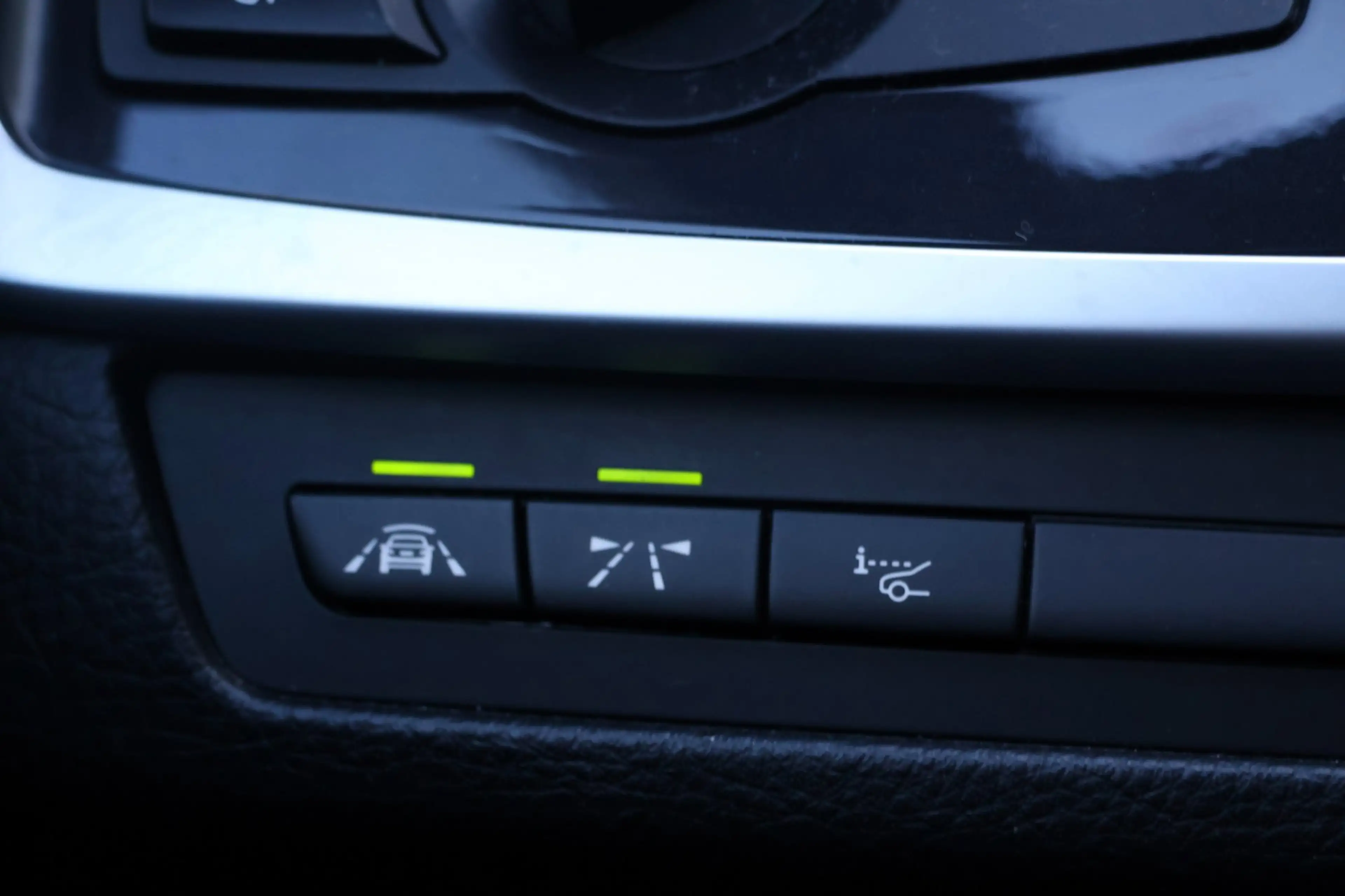 BMW 535 5-serie Touring 535xd High Executive-Pano-Stoelver — photo 31