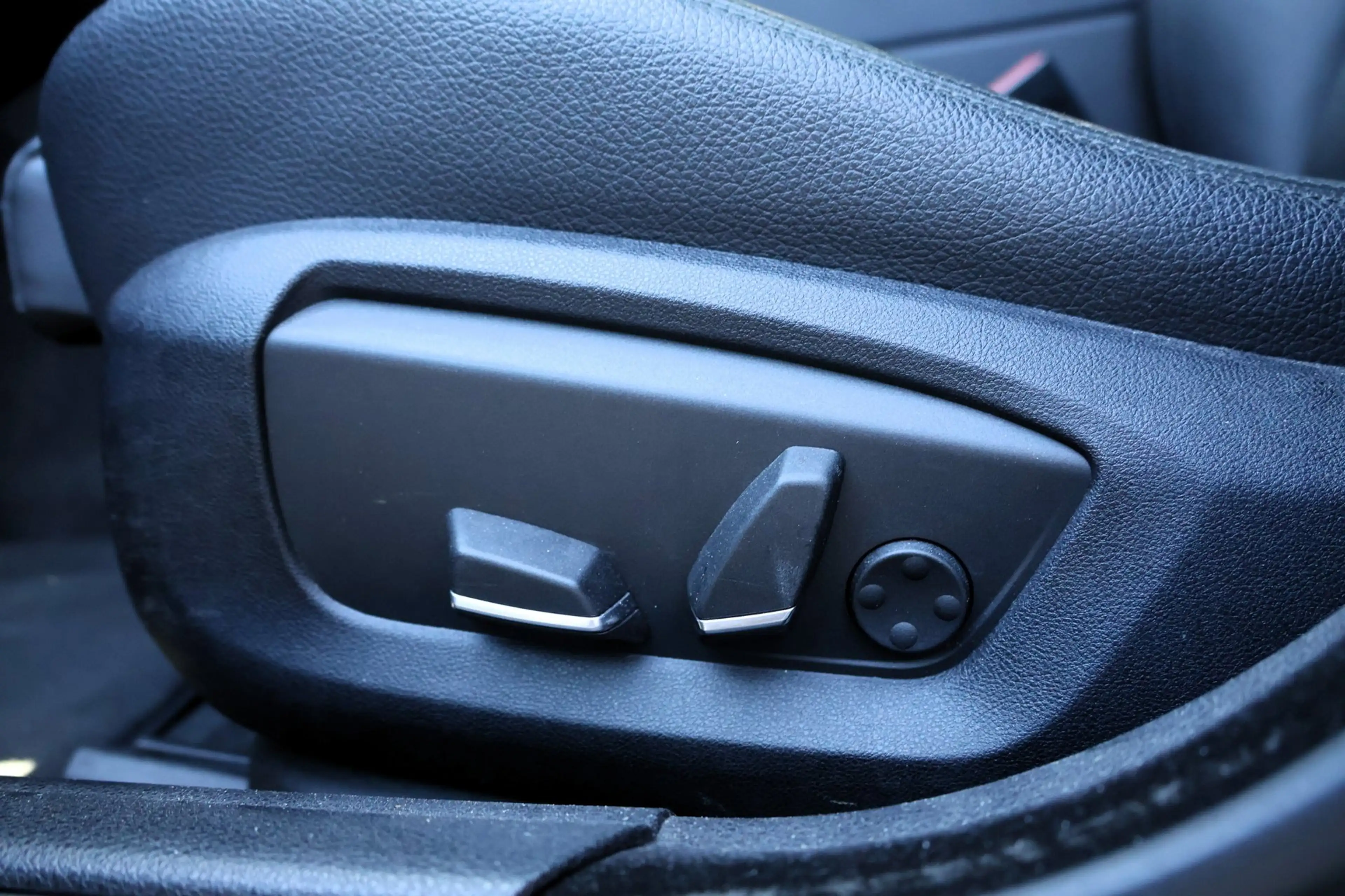 BMW 535 5-serie Touring 535xd High Executive-Pano-Stoelver — photo 20