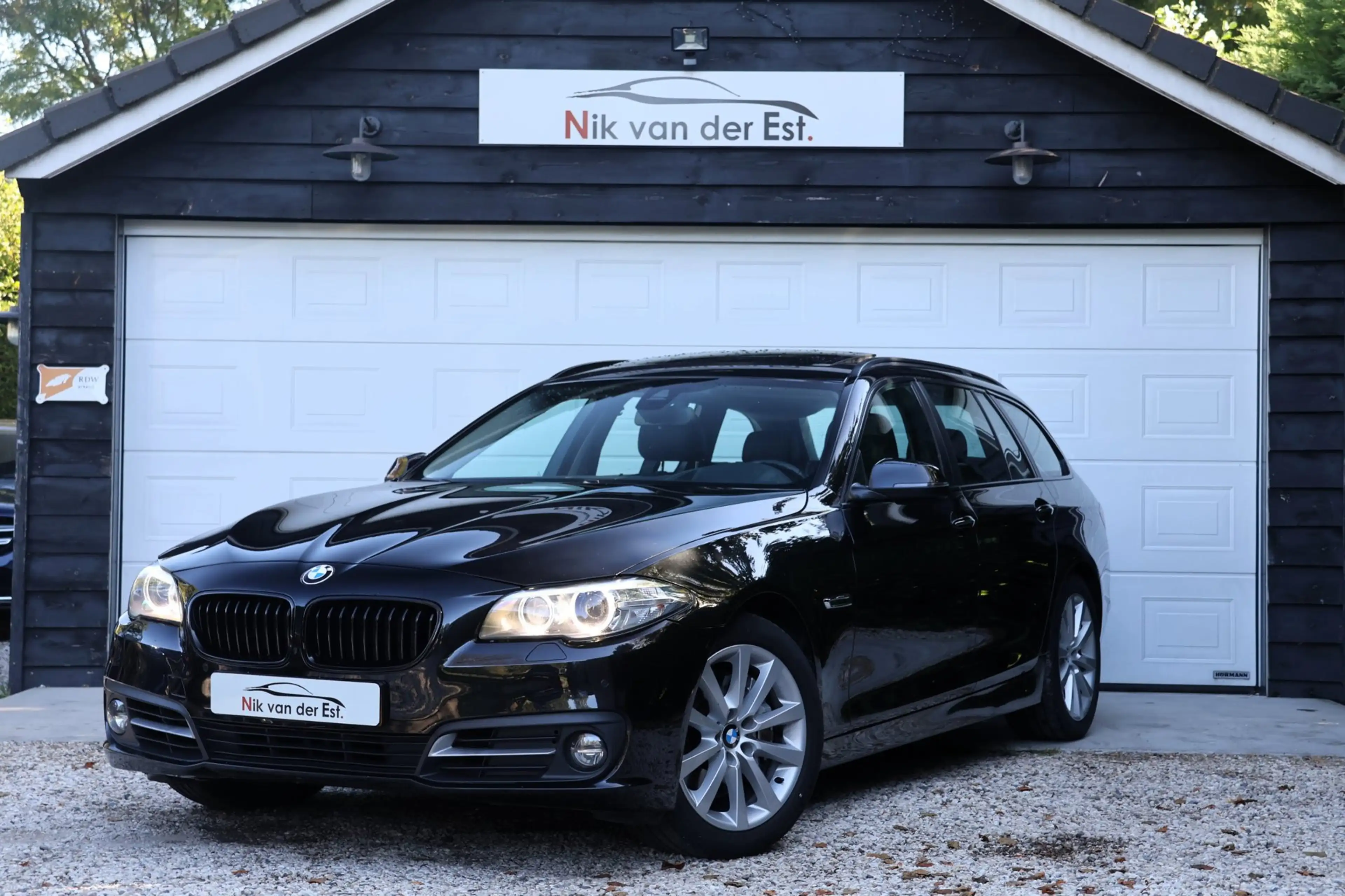 BMW 535 5-serie Touring 535xd High Executive-Pano-Stoelver