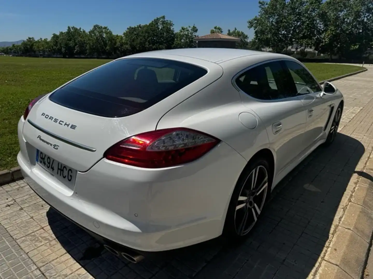 Porsche Panamera 4S Aut. Weiß - 2