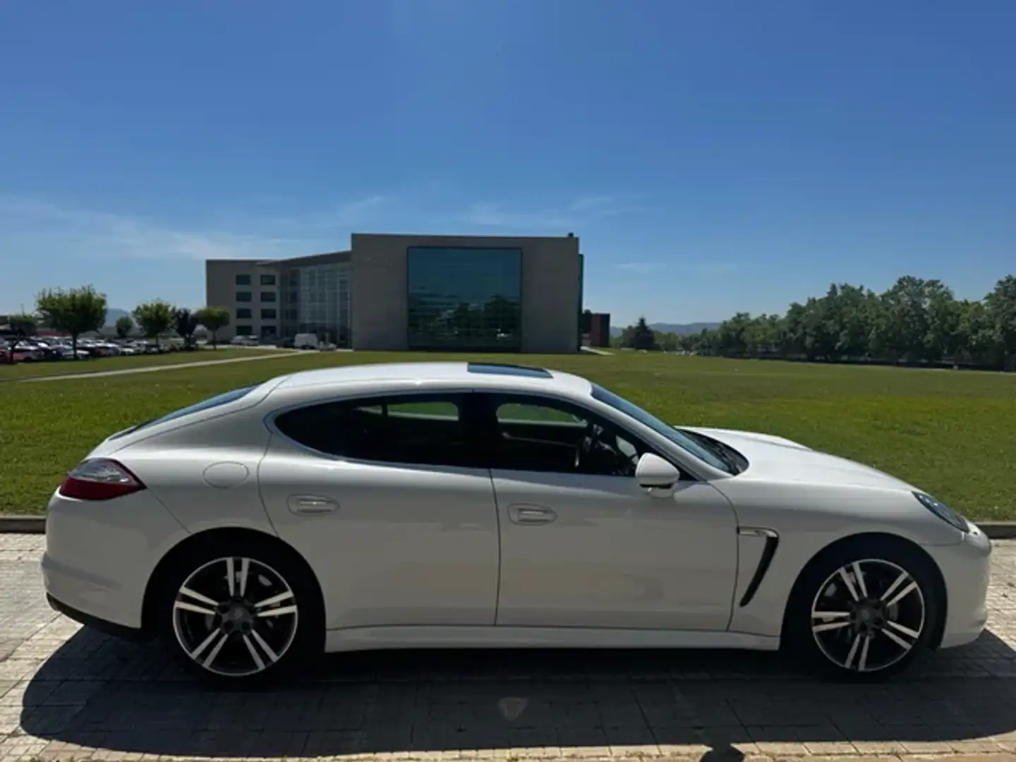 Porsche Panamera 4S Aut. Weiß - 1