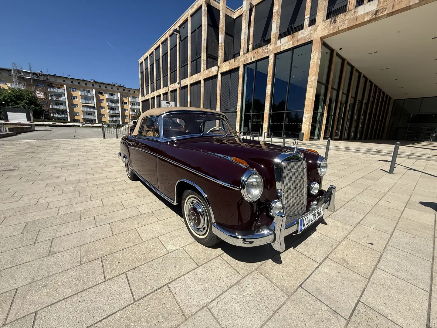 Mercedes-Benz 220 S Ponton Cabriolet Rouge - 1