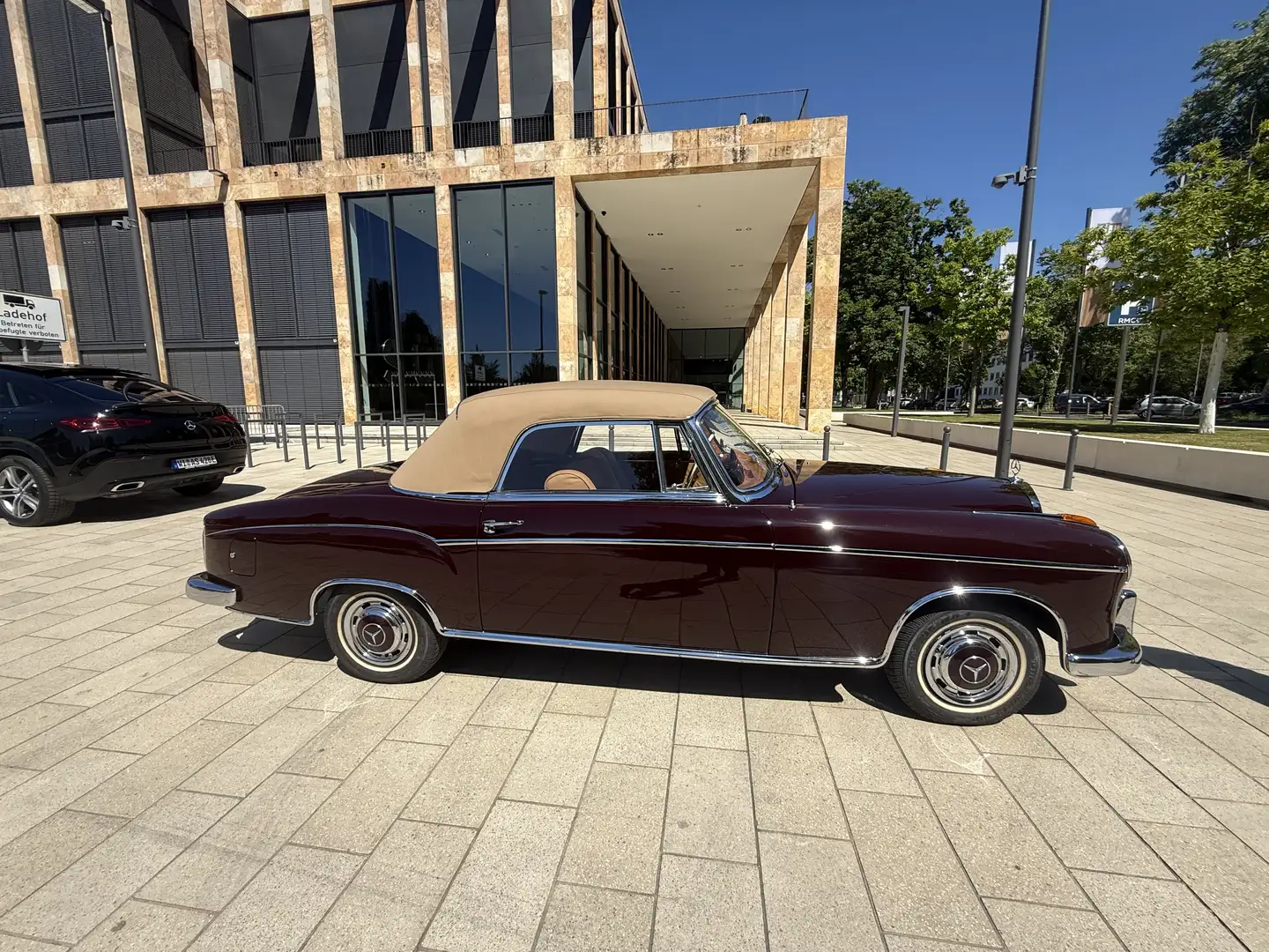 Mercedes-Benz 220 S Ponton Cabriolet Rouge - 2
