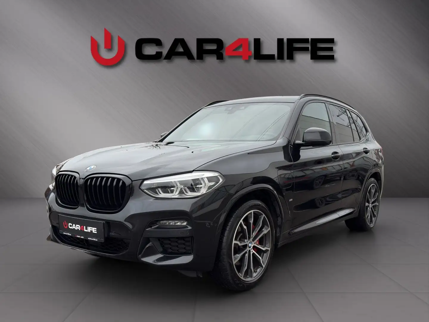 BMW X3 xDrive 30e M Sport Schwarz - 1