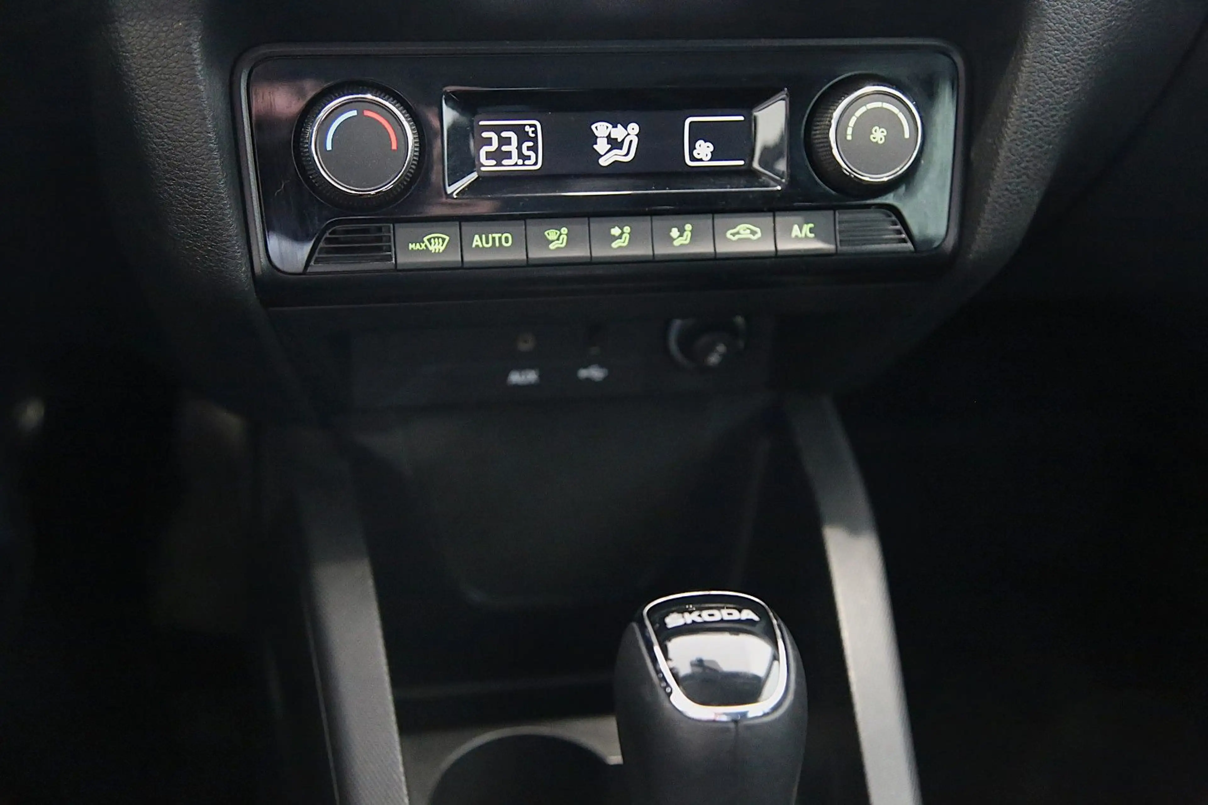 Skoda Fabia Clever — photo 11