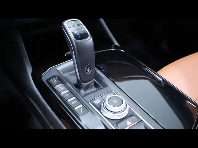 Maserati Levante view 22