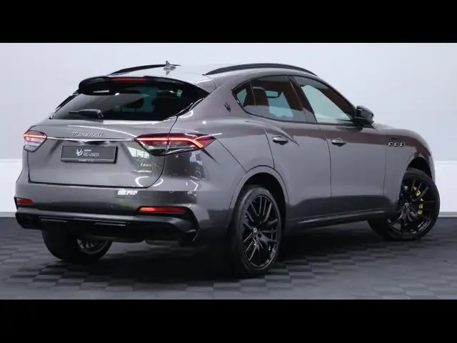 Maserati Levante view 5