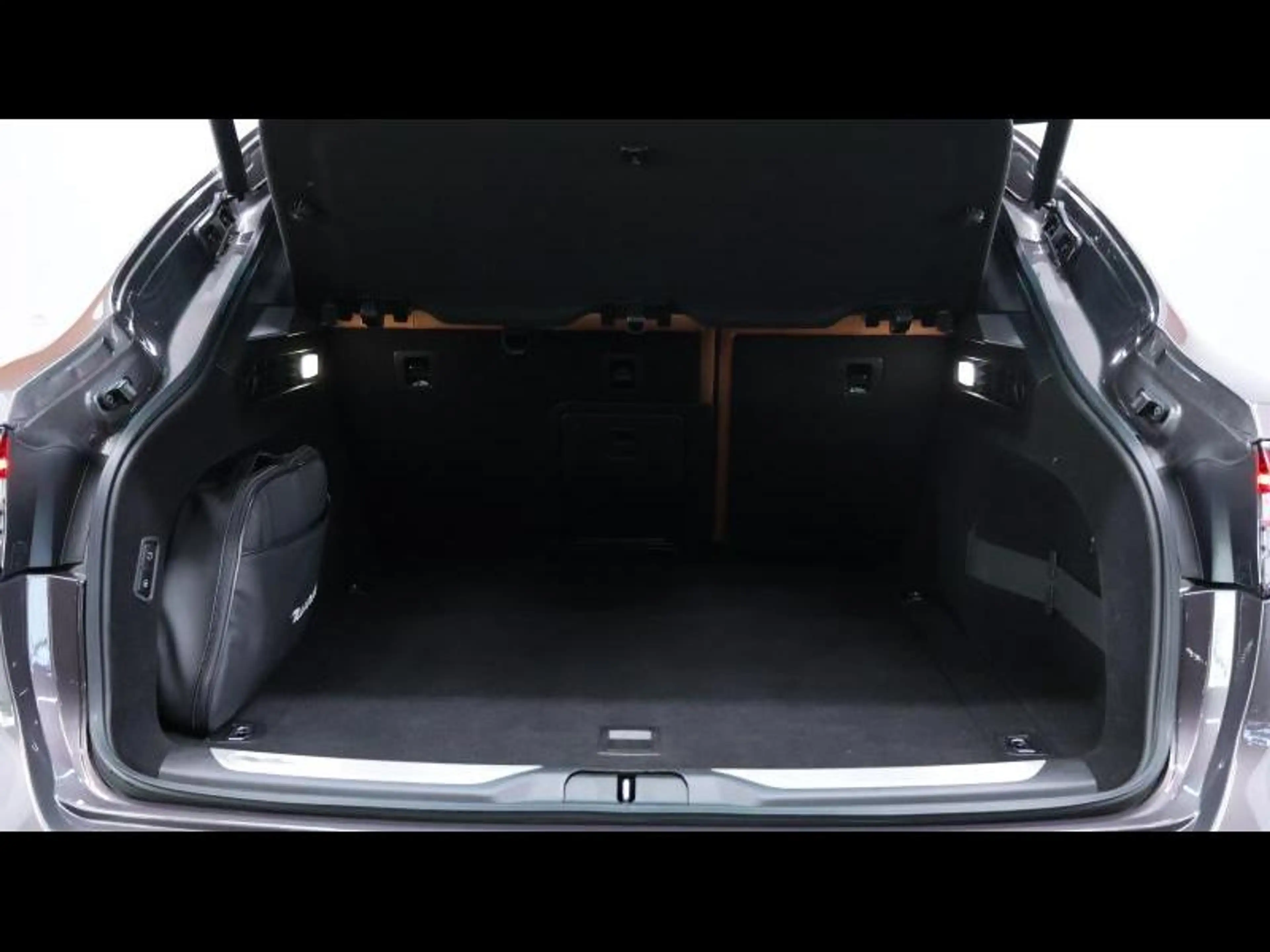 Maserati Levante Modena 3.0 V6 Q4 350 Auto — photo 8