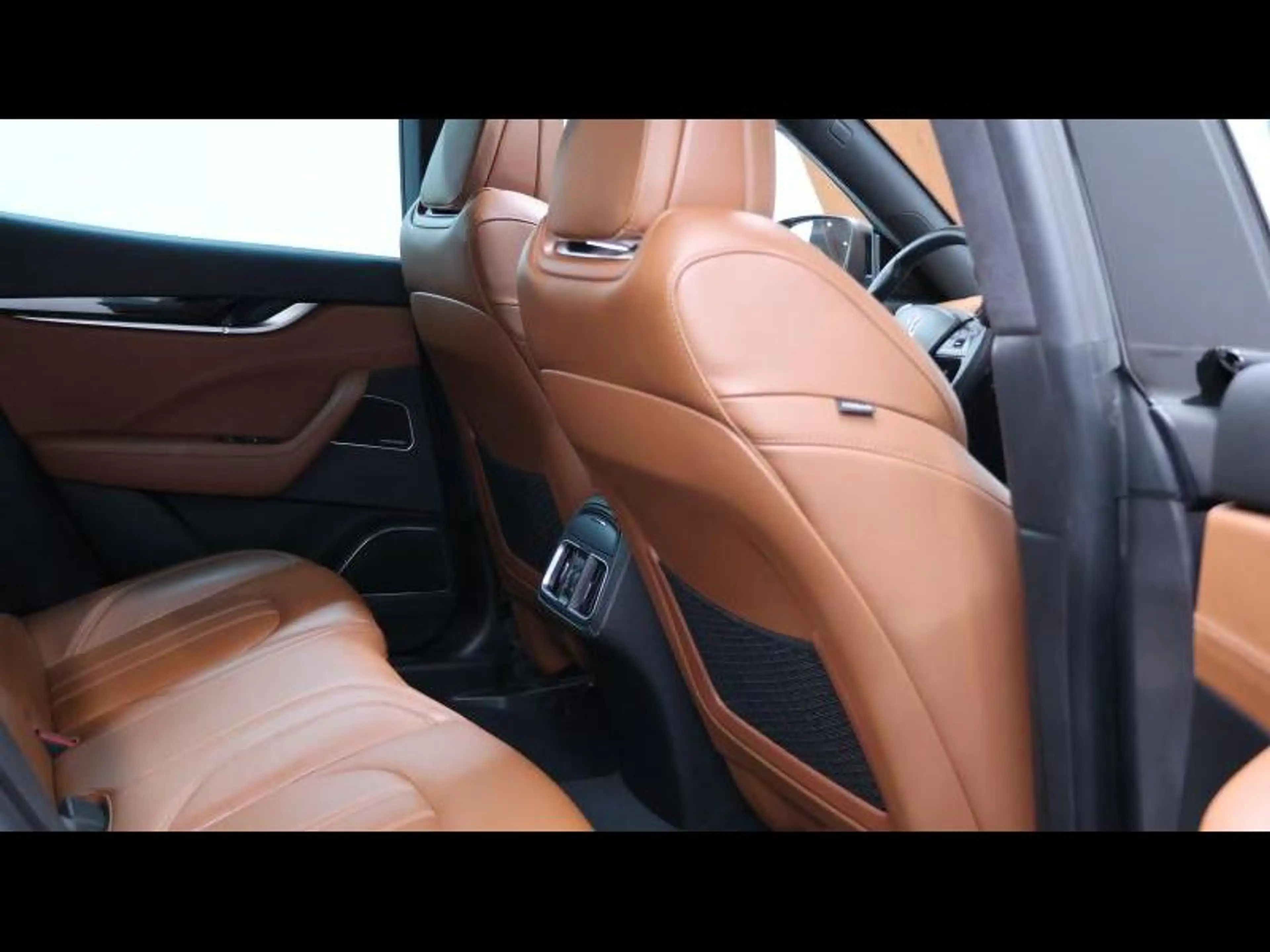 Maserati Levante Modena 3.0 V6 Q4 350 Auto — photo 15