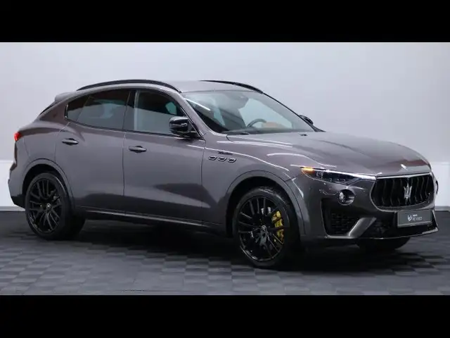 Maserati Levante view 3