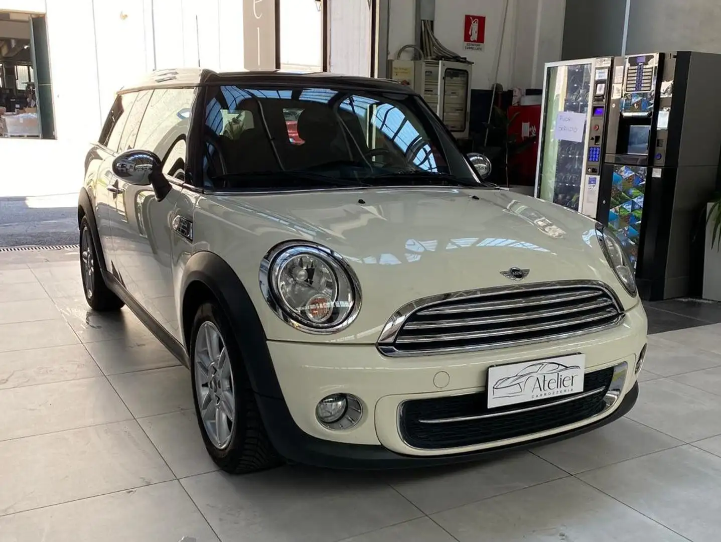 MINI Cooper D Clubman Mini III R55 2007 Clubman 1.6 112cv FL Beige - 1